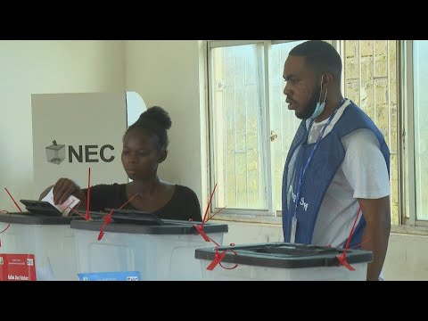Liberia: les électeurs ont commencé à voter pour la présidentielle | AFP Images