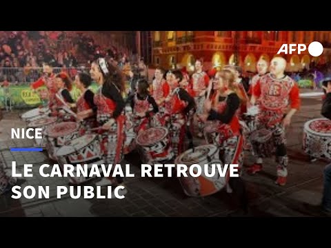 A Nice, le carnaval retrouve son public | AFP