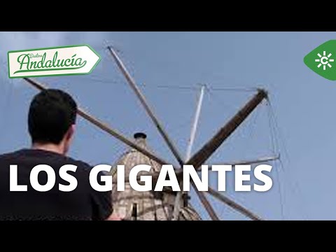 Destino Andalucía |  Los gigantes del Parque Natural de Cabo de Gata: 14 molinos de viento