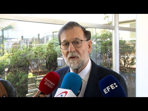 Rajoy respalda a Feijóo para que gobierne la lista más votada: Es una excelente propuesta