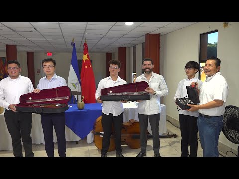 China dona instrumentos musicales a jóvenes nicaragüenses