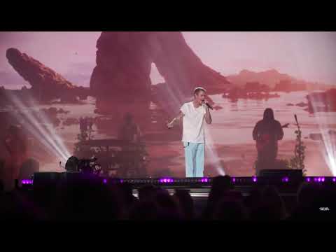 Justin Bieber - Life is worth living at The Freedom Experience