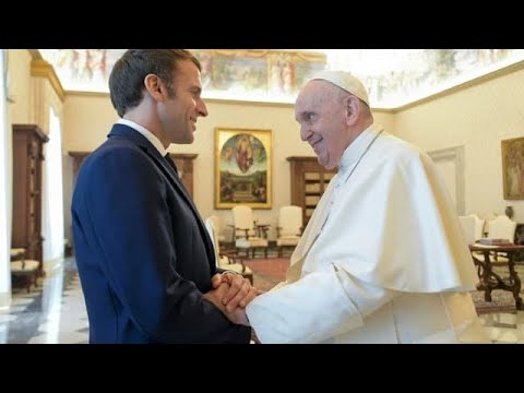 Macron reçu par le pape François : «La religion joue un rôle politique important»