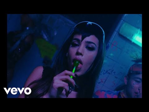 Danna Paola - XT4S1S (Video Oficial)