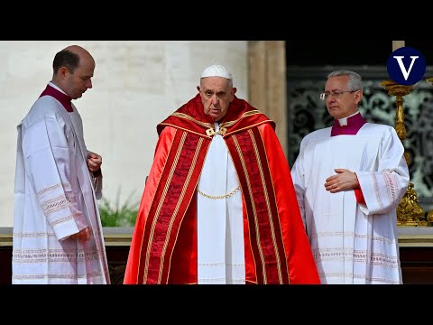 El Papa reaparece en Domingo de Ramos un día después de recibir el alta