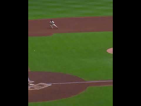 Andruw Monasterio gets the CLUTCH out at home!
