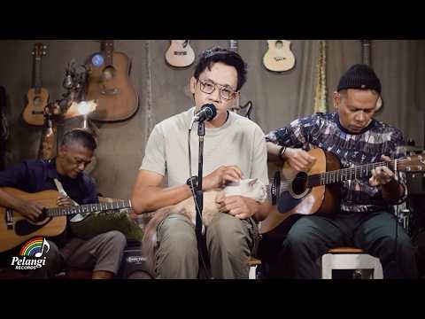 Caffeine - Setangkai Bunga (Acoustic Version)