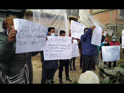 Vecinos exigen la demolición mientras que una familia se opone