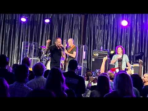 Gin Blossoms live
