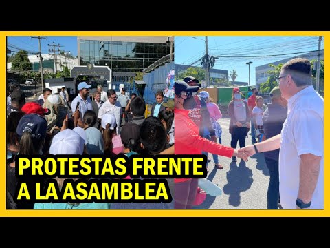 Marcha hasta la Asamblea por comunidad Tasajera | Periodistas, criticas al cerco militar
