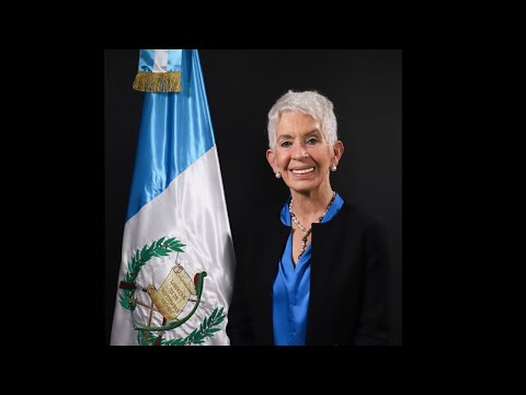 Fallece la diputadas Adela Camacho de Torrebiarte