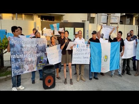 Manifestación frente a las instalaciones del Organismo Judicial en Puerto Barrios - Izabal