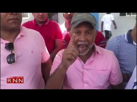 Policías frustran protesta próximo al Puerto Sans Souci