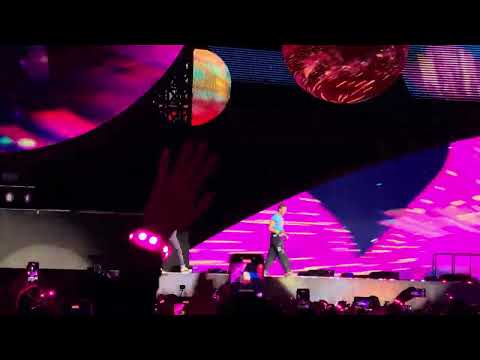 Coldplay with JIN - My Universe (2025-04-25, Goyang Stadium, Goyang, South Korea) [4K]