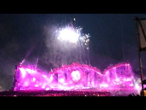 David Guetta | Tomorrowland 2014 | She Wolf (Falling to pieces)