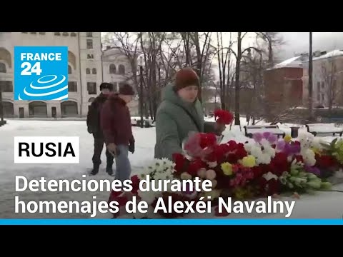 Rusia: continúan homenajes a Navalny a pesar de la represión; familiares buscan sus restos