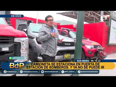 ¡Increíble! Vehículo obstaculiza la salida de bomberos en San Isidro