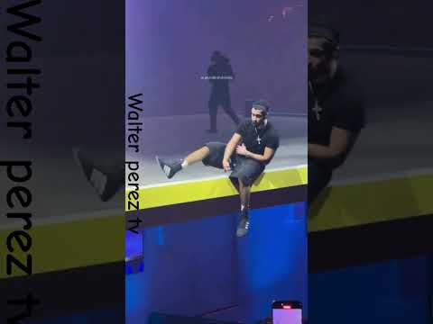 bad bunny omar courtz deivpr en vivo en la residencia la verdadera película 🎥 #badbunny #omarcourtz