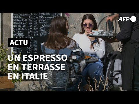 En Italie, on boit de nouveau son espresso en terrasse | AFP