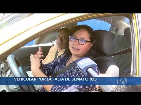 Entre 200 y 300 intersecciones semaforizadas generan caos vehicular por apagones en Quito