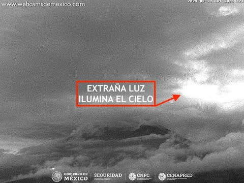 #POPOCATÉPETL | Extraña luz ilumina el cielo. El #Volcán #EnVivo