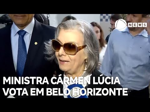 Ministra Cármen Lúcia, presidente do TSE, vota em Belo Horizonte