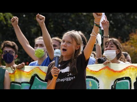 Cientos de jóvenes contra el cambio climático