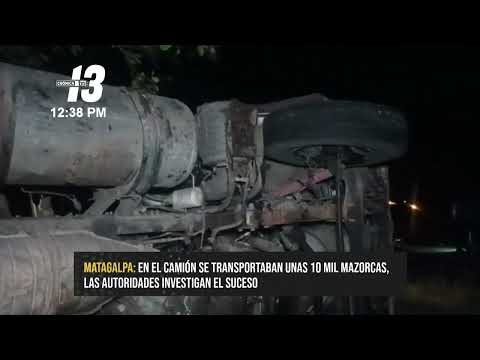 Conductor de camión de mazorcas muere tras volcarse en carretera Jinotega-Managua