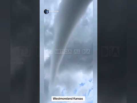 Tornado in westmoreland Kansas? storm shorts #youtube #viral