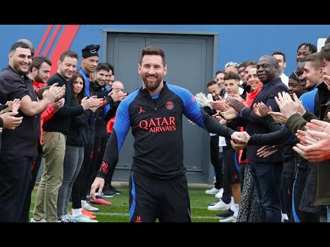 Lionel Messi es recibido entre aplausos en el PSG tras ser Campeón del Mundo