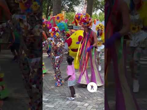 Nieuw in Walibi Holland: zomerparade YoYful Street Party