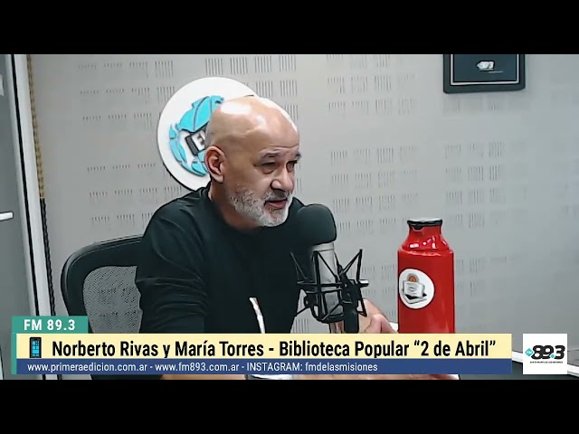 📚 En Misiones, la Biblioteca Popular 2 de Abril impulsa una ley para fomentar la lectura en centros de detención juvenil. La propuesta busca acelerar los procesos judiciales, no reducir penas. Se incluyen libros como El caballero de la armadura oxidada, acompañamiento pedagógico, evaluaciones y talleres. El proyecto ya genera impacto nacional e internacional, promoviendo la lectura como herramienta de reinserción, transformación y derechos.#LecturaQueSana #ReinserciónConLibros #BibliotecasTransforman 📖✨✅ ¡Sintoniza la FM 89.3 para escuchar a Marcelo Giménez, Lodi Caballero junto a Ángel Miño en EL AIRE DE LAS MISIONES! 🗣️ Con sus voces y estilos únicos, te mantendrán entretenido e informado con noticias, música y entrevistas interesantes.Producción Patricia Flores.Operación Técnica: Nicky ZalazaGR