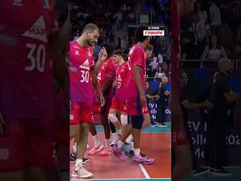 🏐🤩 L'équipe de France de volley en demie-<strong>finale</strong> de l'Euro ! #shorts #volleyball #equipedefrance