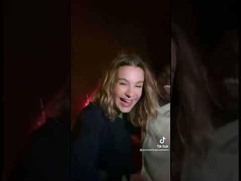 Tiktok  Pommelien Thijs Nieuwjaar