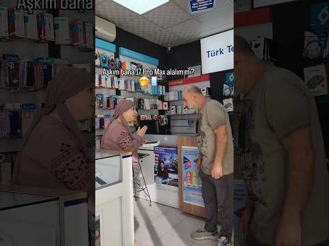 Aşk mı iPhone 17 Pro Max mı? 😏📱 Cevabı videoda 😂#akım #trend #karıkoca #komik #fatmalilife