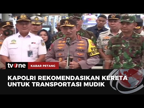 Kapolri dan Menhub Tinjau Arus Mudik di Stasiun Pasar Senen