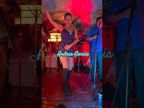 Andrea Bailando Guayando  #PlazaLibertad #viral #shorts #paraty