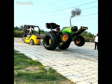 John Deere vs lifting machine full power Khatarnak tochan 🥶😱😈 # full power #modified tractor #edit