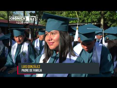 Jóvenes se gradúan de secundaria a distancia en la comunidad Los Chiles - Nicaragua