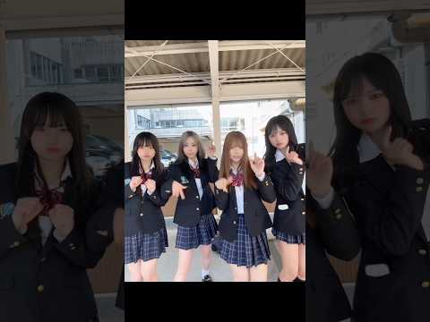 歌ってる張本人が全く踊れてなくて神