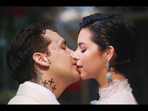 Entre besos y caricias, ¡Christian Nodal y Ángela Aguilar celebran una gran noticia