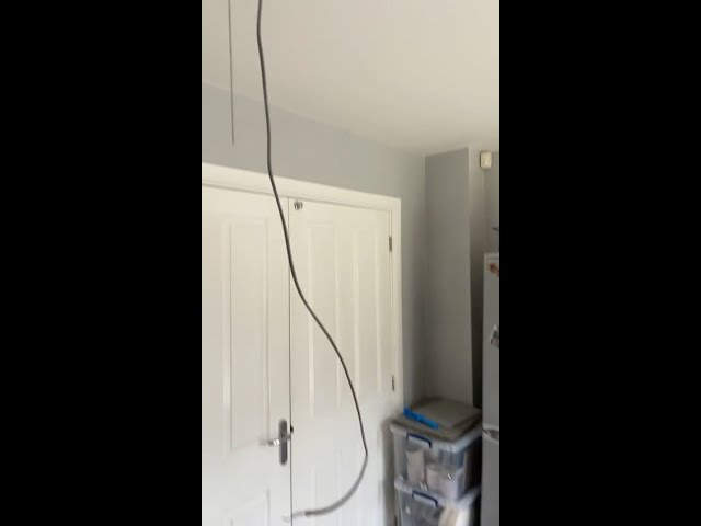 How can you speed up installing downlights?

"I'll stick to the chain and magnet"