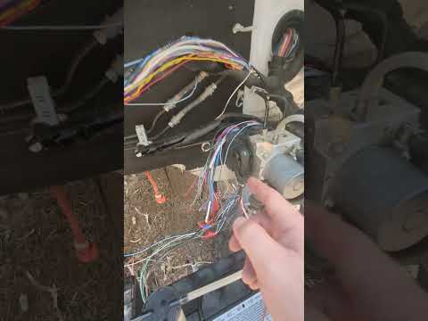 Nissan Leaf/eNV200 Brake Booster hacking for other projects