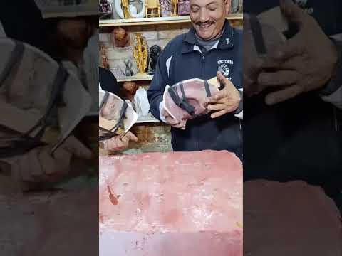 استخدام الطين الاسوانى ورمل المبانى فى صب التحف كيف طريقة