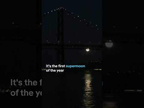 Rare supermoon event across the globe | DW News