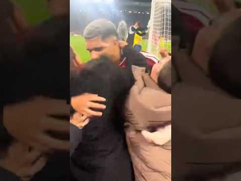 POV: Ronald Araujo jumps into the stands to hug YOU! 😲