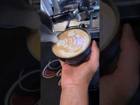 Lattetimelatteeartcoffeeart