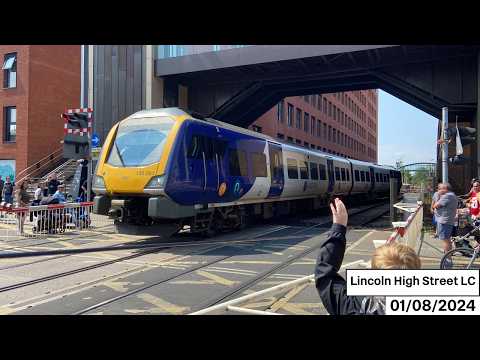 *Top & Tail Class 66* Lincoln High Street Level Crossing (01/08/2024)