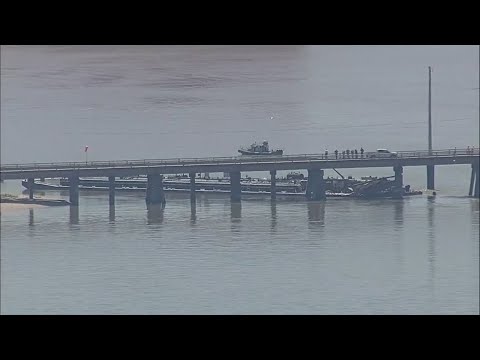 Barge crash in Pelican Island bridge: Galveston residents being evacuated