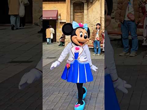 Smiling Minnie Mouse in DisneySea #disney #tokyodisney #disneysea #tokyo #japan